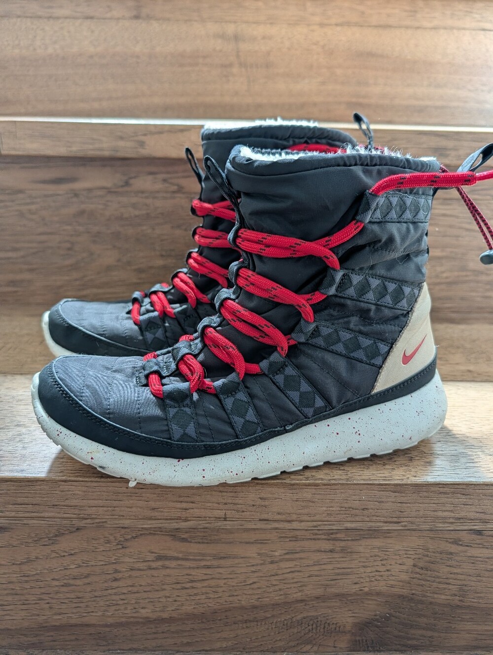 Nike Women's Roshe Run High Sneaker Boot